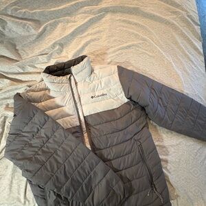 Columbia Gray and White Puffer Jacket